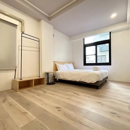 Yan Bin Hotel Tainan Bagian luar foto